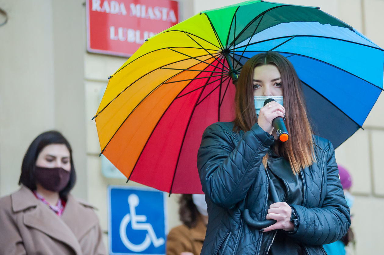  Protest KOD przeciwko nominacji dla Przemysława Czarnka (zdjęcie 1) - Autor: Tomasz Tylus