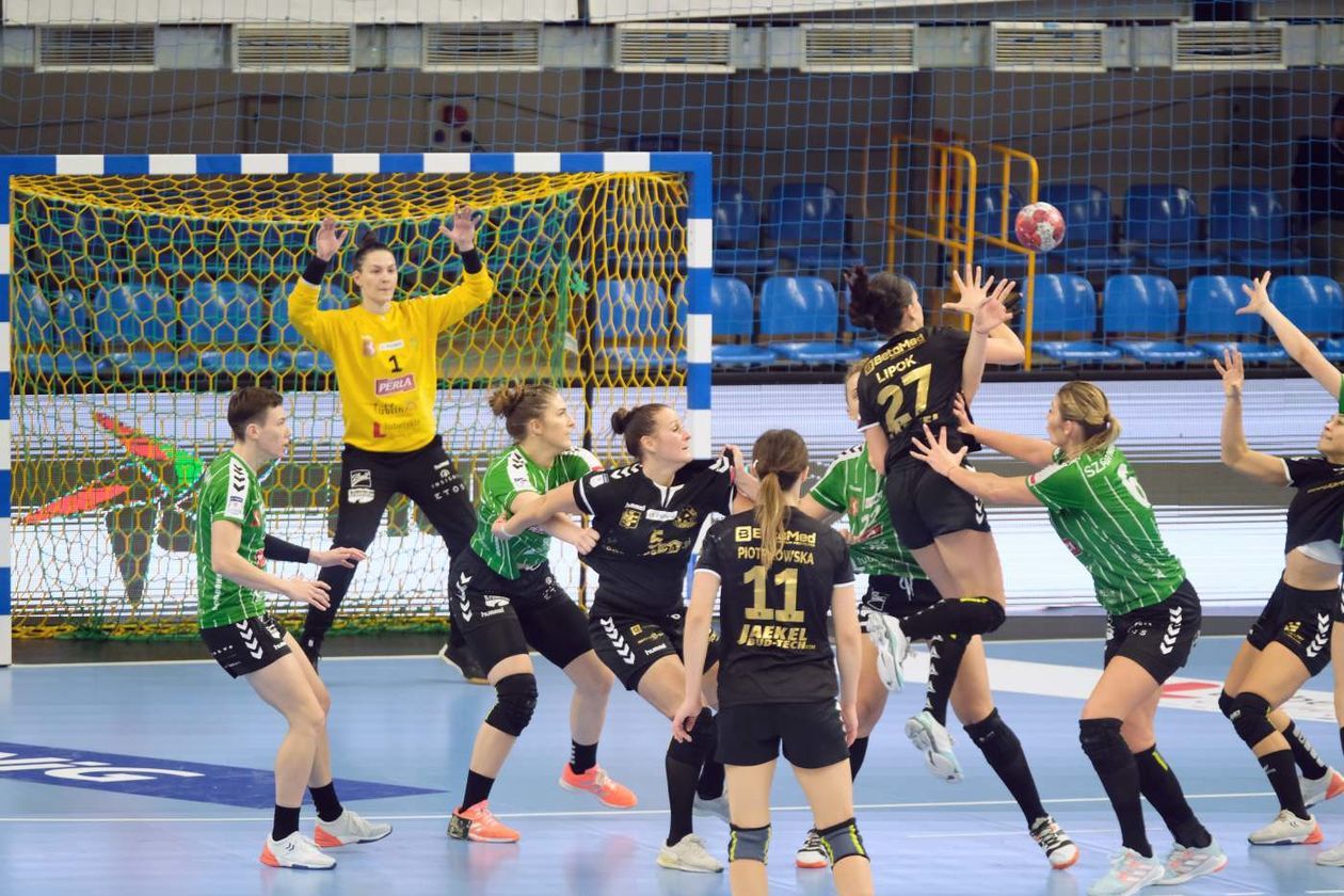  MKS Perła Lublin – KPR Ruch Chorzów 42:22 (zdjęcie 1) - Autor: Maciej Kaczanowski