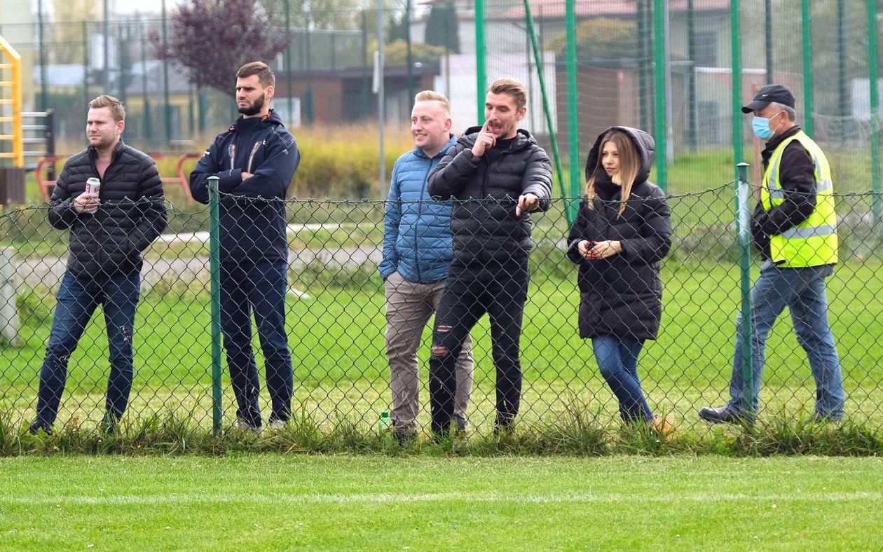  GKS Niemce vs Garbarnia Kurów (zdjęcie 1) - Autor: Maciej Kaczanowski