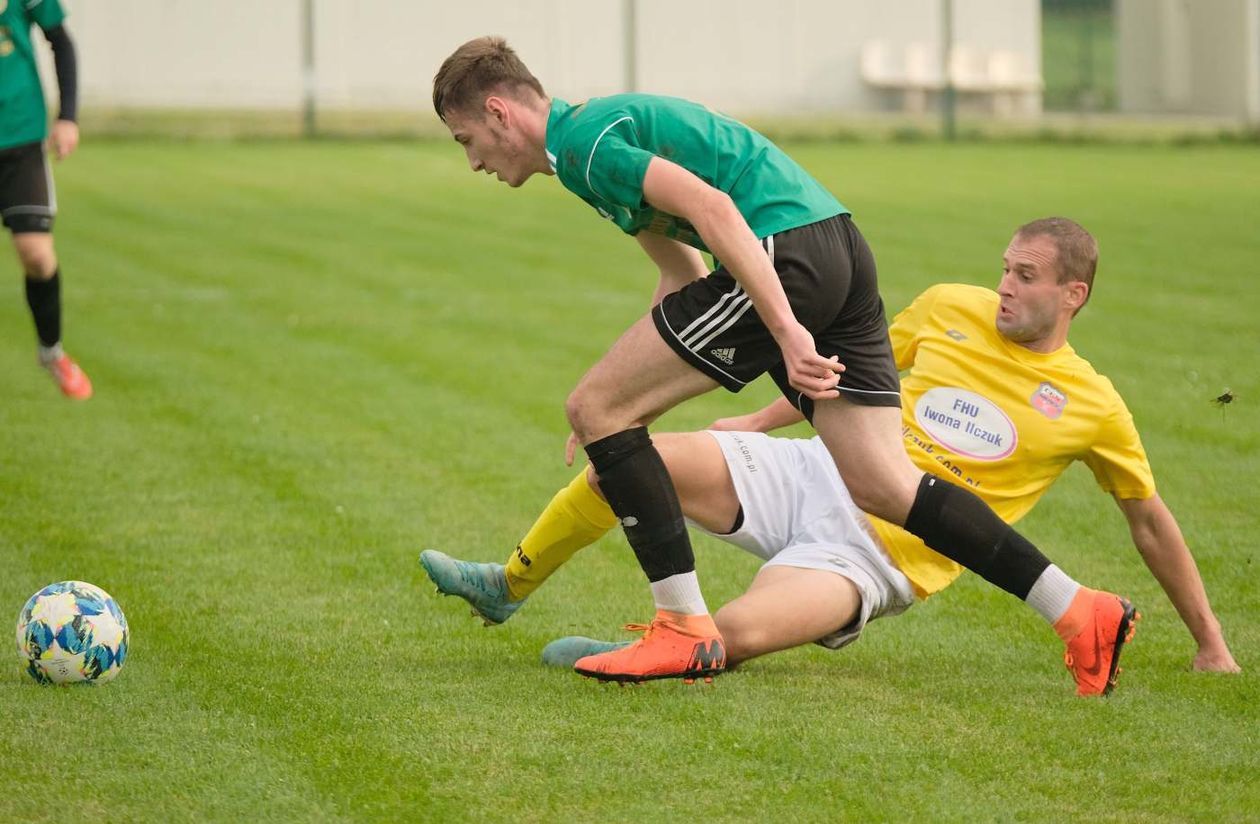  GKS Niemce vs Garbarnia Kurów (zdjęcie 1) - Autor: Maciej Kaczanowski