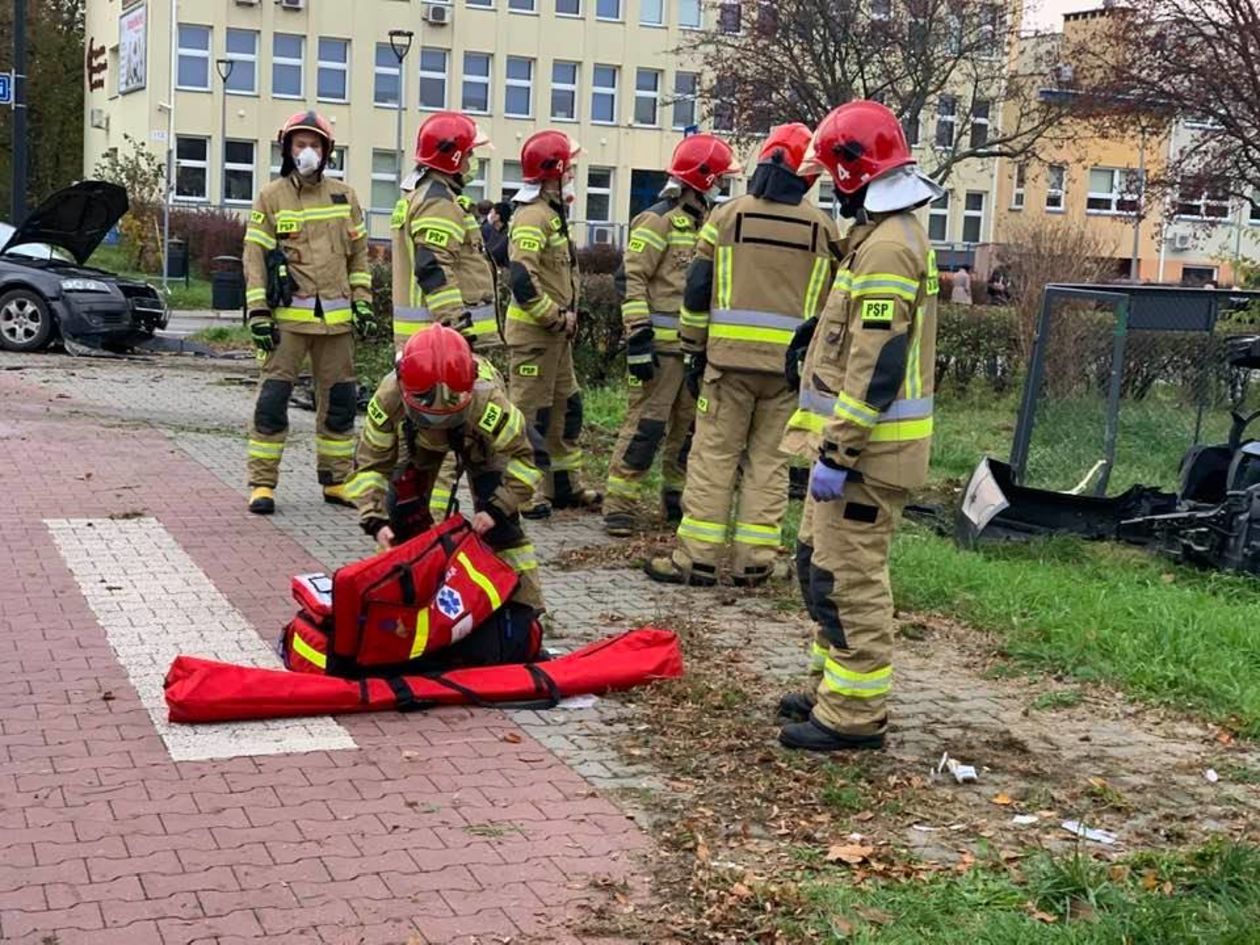  Wypadek na ul. Związkowej w Lublinie (zdjęcie 1) - Autor: KW