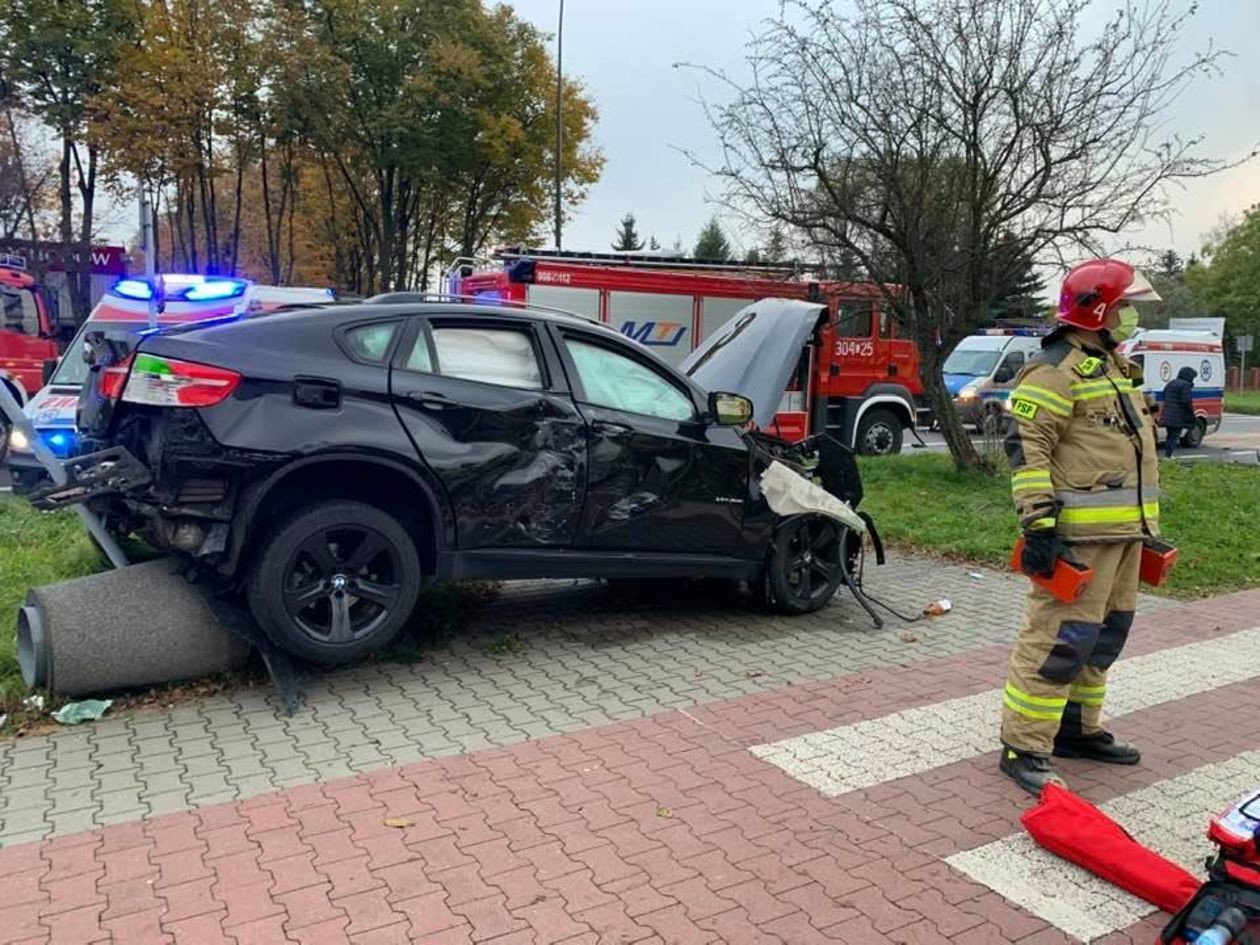  Wypadek na ul. Związkowej w Lublinie (zdjęcie 1) - Autor: KW