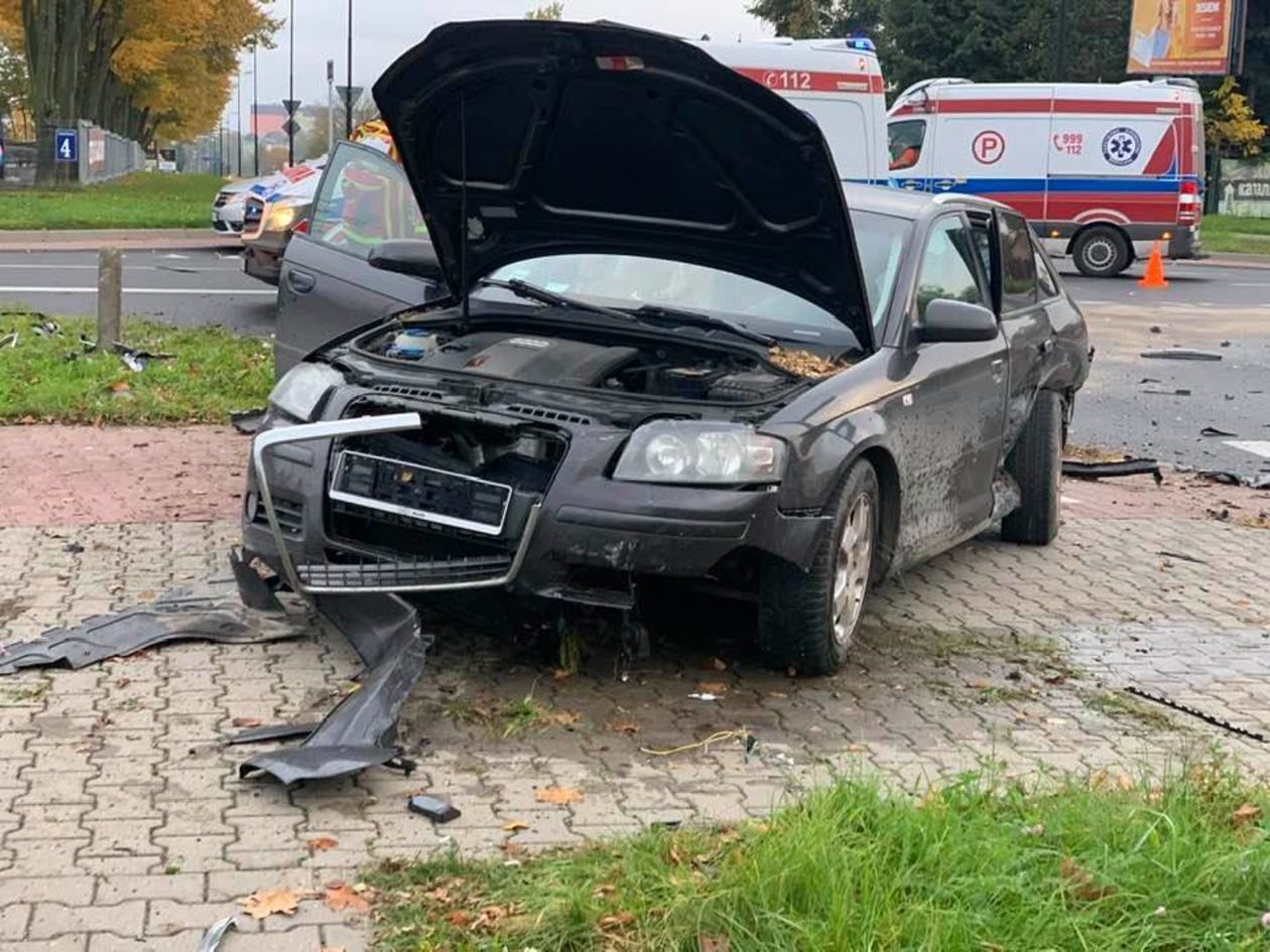  Wypadek na ul. Związkowej w Lublinie (zdjęcie 1) - Autor: KW