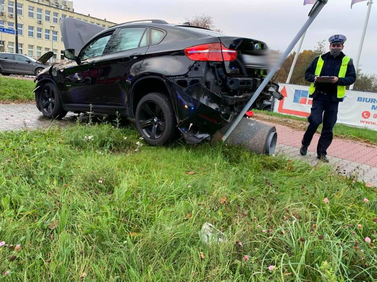  Wypadek na ul. Związkowej w Lublinie (zdjęcie 1) - Autor: KW