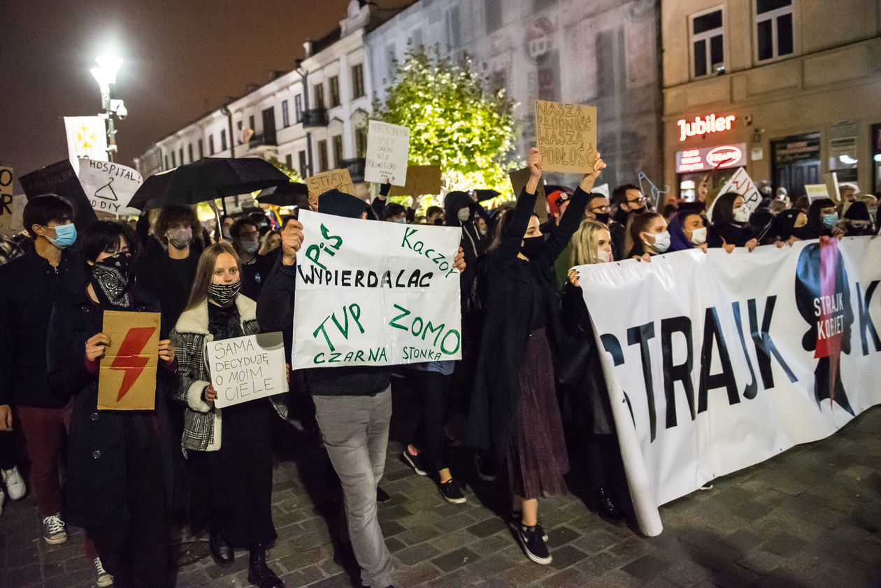  Protest kobiet w Lublinie. Niedziela (zdjęcie 1) - Autor: Tomasz Tylus