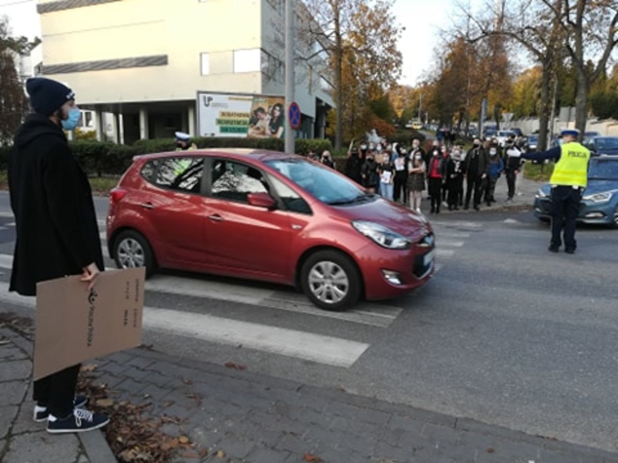  Protest przy ul. Głębokiej w Lublinie (zdjęcie 1) - Autor: Tomasz Maciuszczak