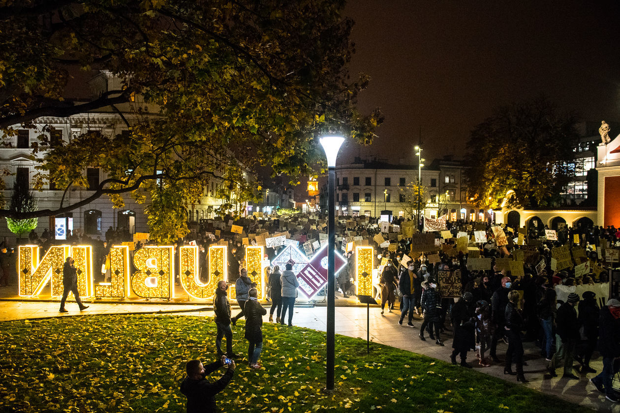  Protest w Lublinie: Uczniowie dla praw kobiet! (zdjęcie 1) - Autor: Tomasz Tylus