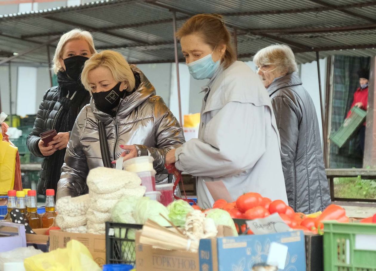  Sobotnie zakupy w galeriach Vivo! i Felicity oraz na targu przy ul. Ruskiej (zdjęcie 1) - Autor: Maciej Kaczanowski