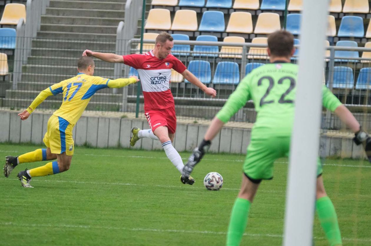  Avia – Wisła Puławy 1:1 (zdjęcie 1) - Autor: Maciej Kaczanowski