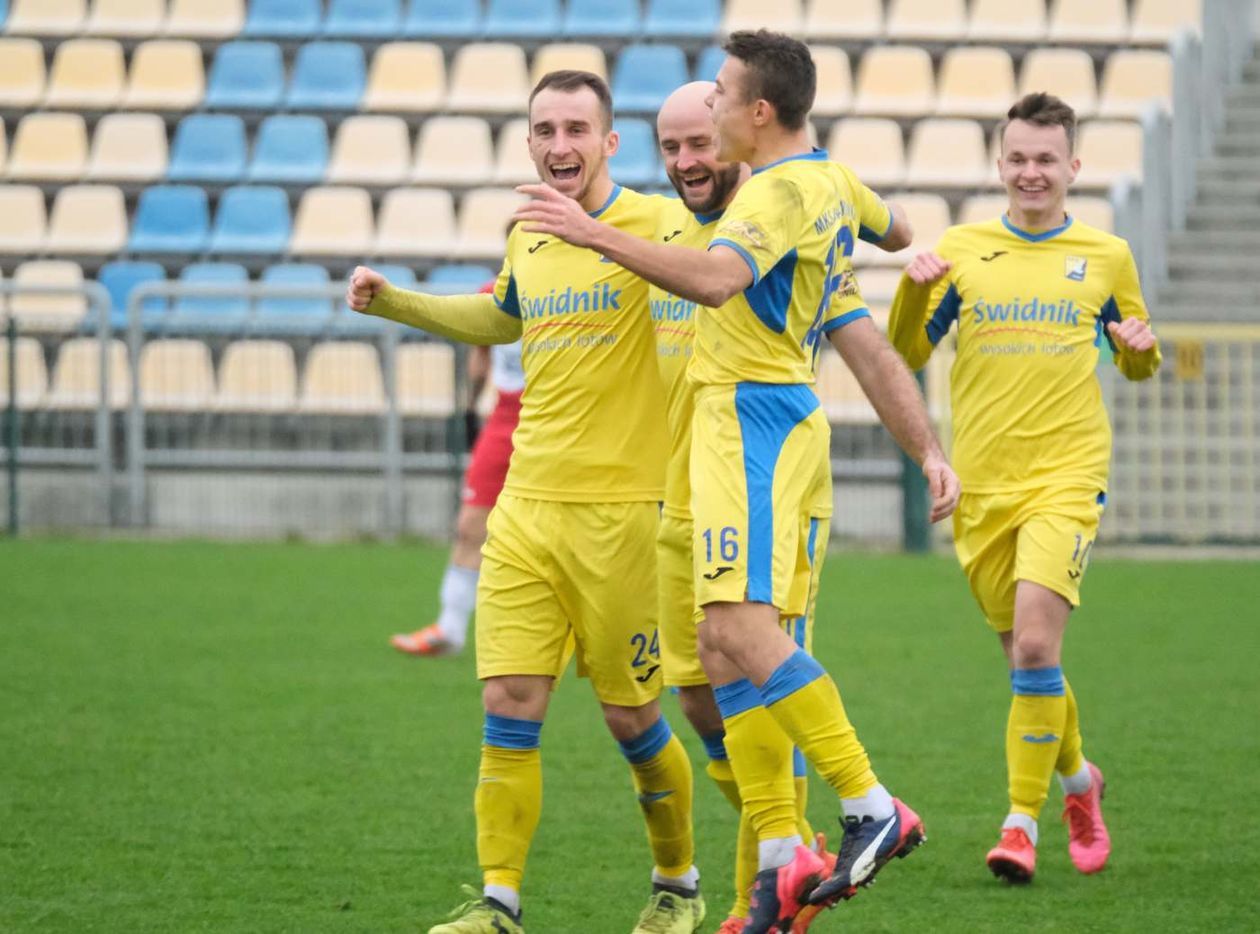  Avia – Wisła Puławy 1:1 (zdjęcie 1) - Autor: Maciej Kaczanowski