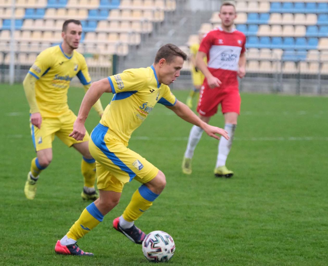  Avia – Wisła Puławy 1:1 (zdjęcie 1) - Autor: Maciej Kaczanowski