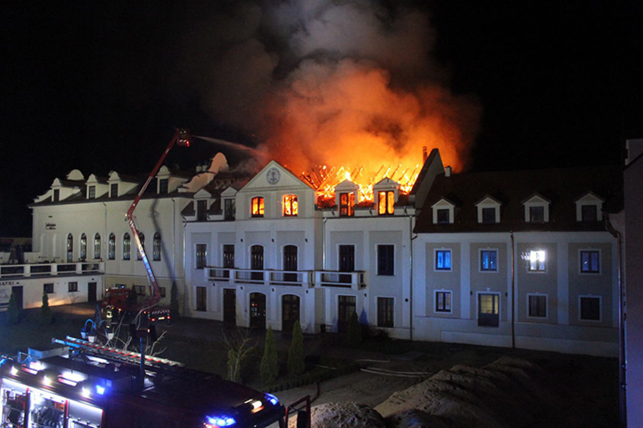 Pożar Domu Pielgrzyma w Kodniu  - Autor: M. Szwarc OMI