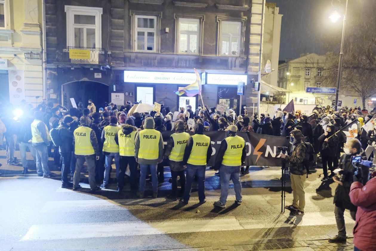  Strajk kobiet: Nie damy się zastraszyć! (zdjęcie 1) - Autor: Maciej Kaczanowski