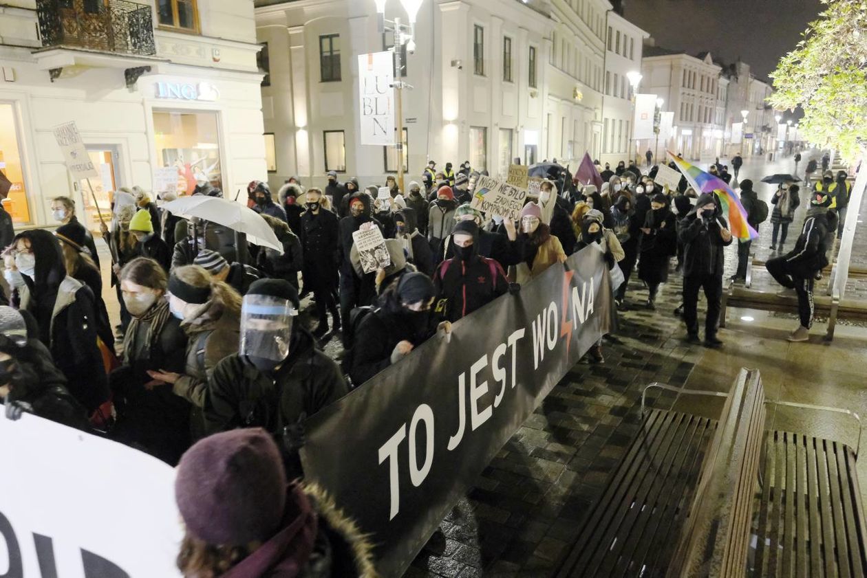  Strajk kobiet: Nie damy się zastraszyć! (zdjęcie 1) - Autor: Maciej Kaczanowski