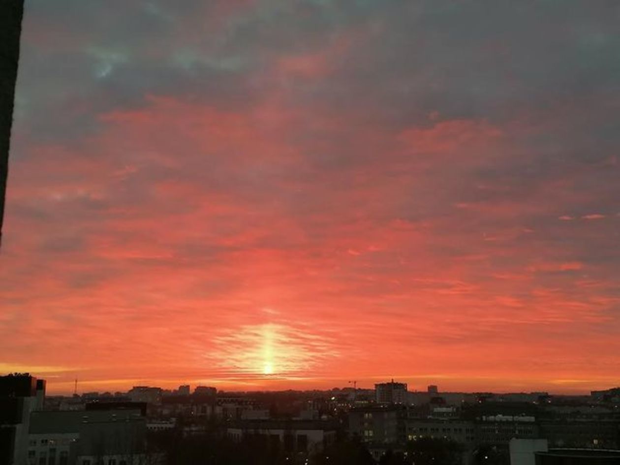  Filar słoneczny i zachód słońca - zdjęcia Czytelników (zdjęcie 1) - Autor: ostkarolina