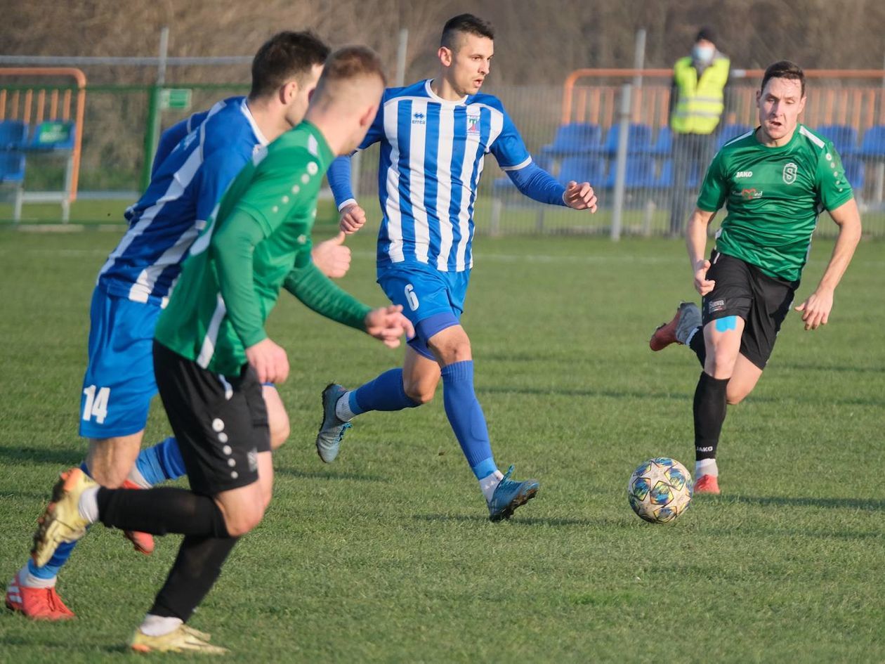  Świdniczanka vs Tomasovia Tomaszow Lubelski (zdjęcie 1) - Autor: Maciej Kaczanowski