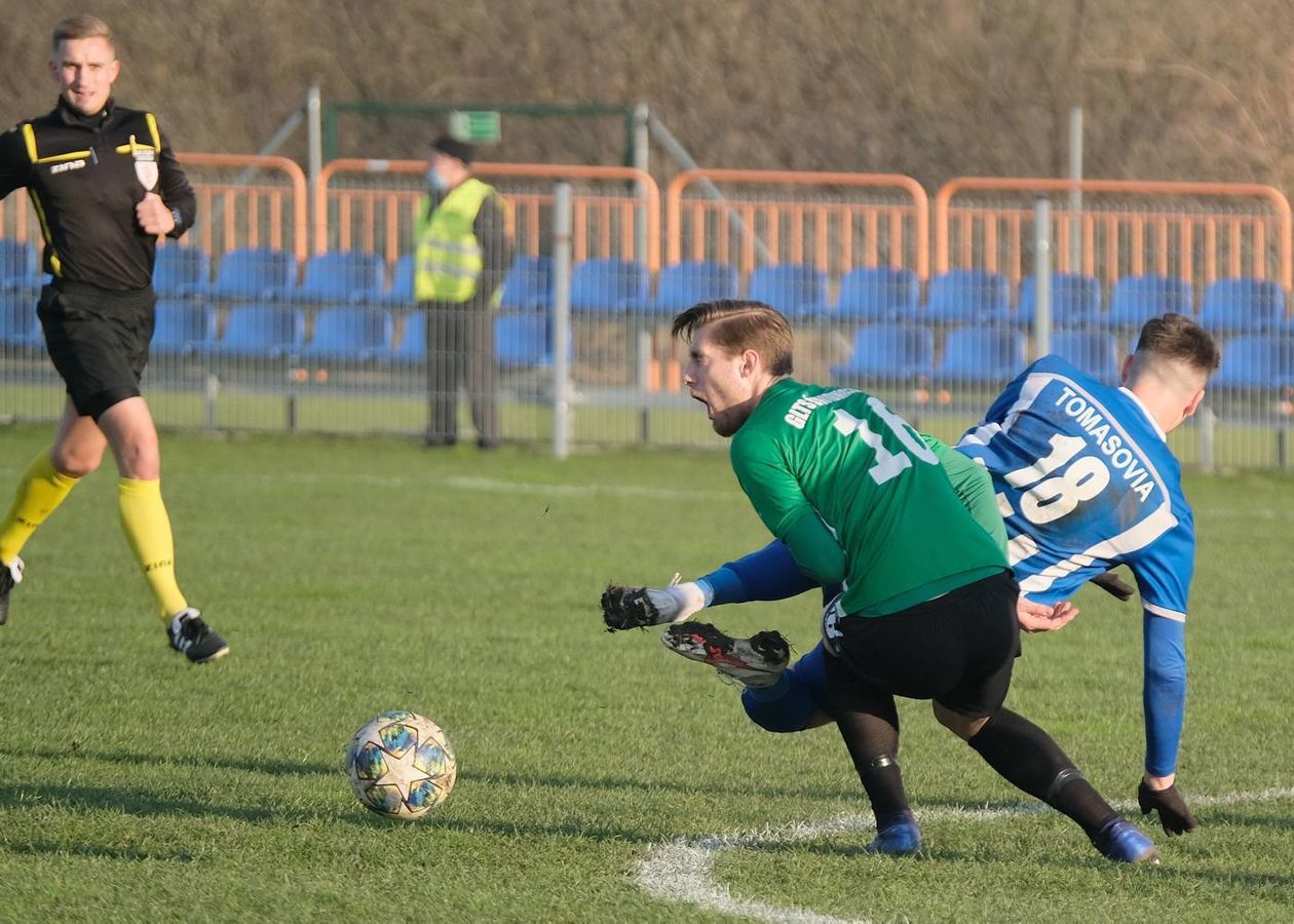  Świdniczanka vs Tomasovia Tomaszow Lubelski (zdjęcie 1) - Autor: Maciej Kaczanowski