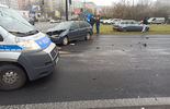 Wypadek na skrzyżowaniu al. Solidarności z ul. Prusa (zdjęcie 3)
