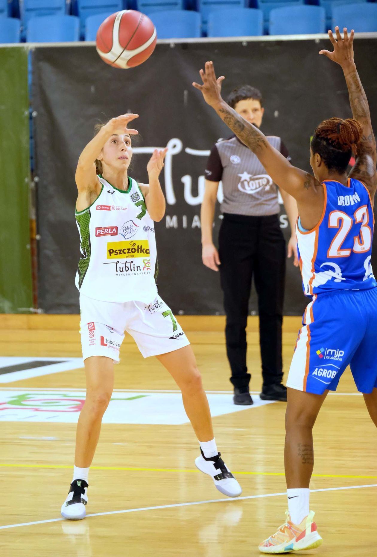  Pszczółka Polski Cukier AZS UMCS Lublin vs Enea AZS Poznań 83:63 (zdjęcie 1) - Autor: Maciej Kaczanowski