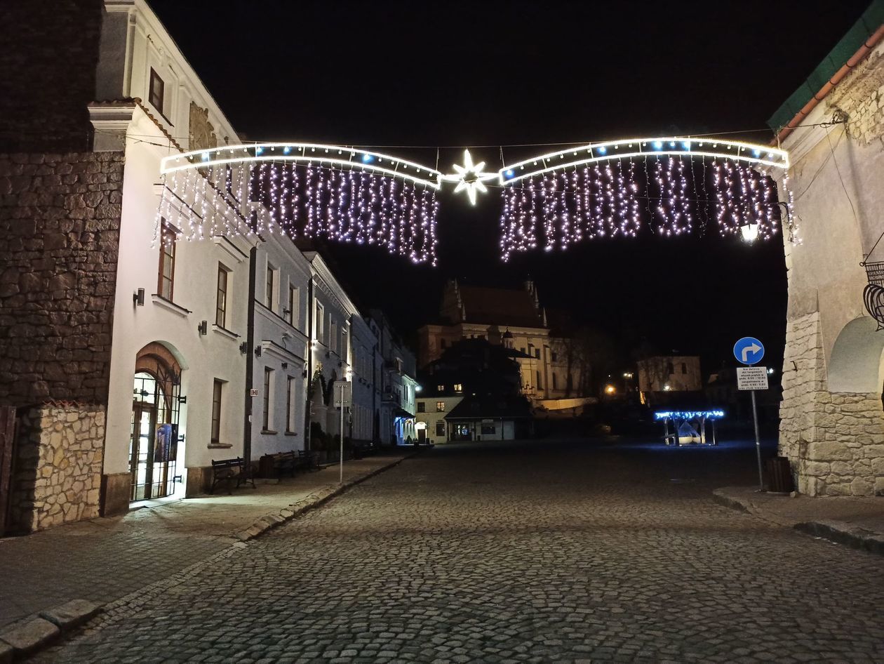  Świąteczne ozdoby w Kazimierzu Dolnym (zdjęcie 1) - Autor: Agnieszka Mazuś