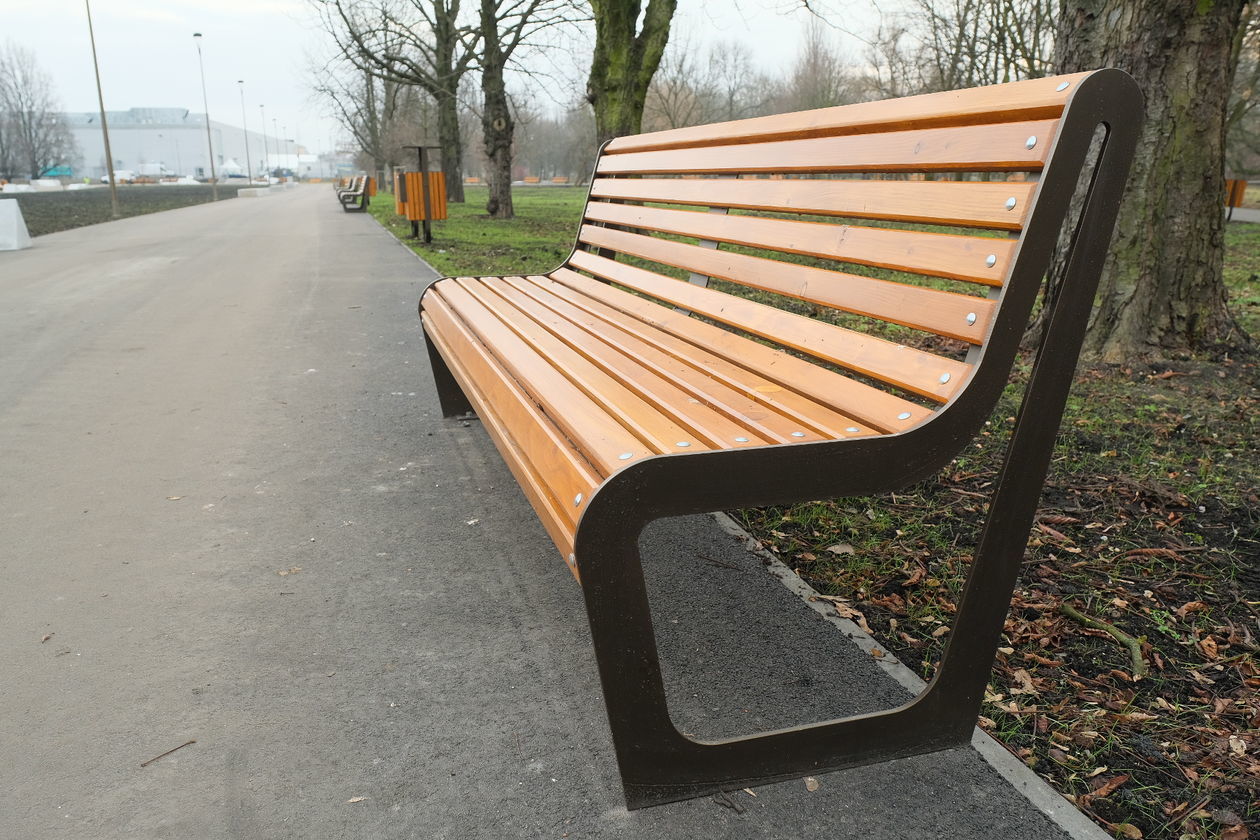  Park Ludowy otwarty po trwającej ponad 1,5 roku rewitalizacji (zdjęcie 1) - Autor: Maciej Kaczanowski