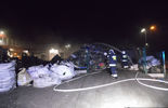 Pożar w sortowni śmieci w Wólce Rokickiej (zdjęcie 2)
