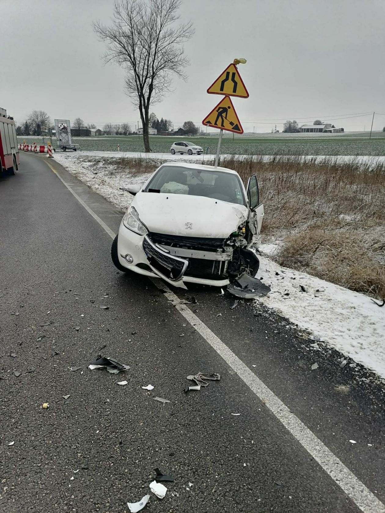  Wypadek w Strzeszkowicach Dużych (zdjęcie 1) - Autor: OSP Strzeszkowice Duże