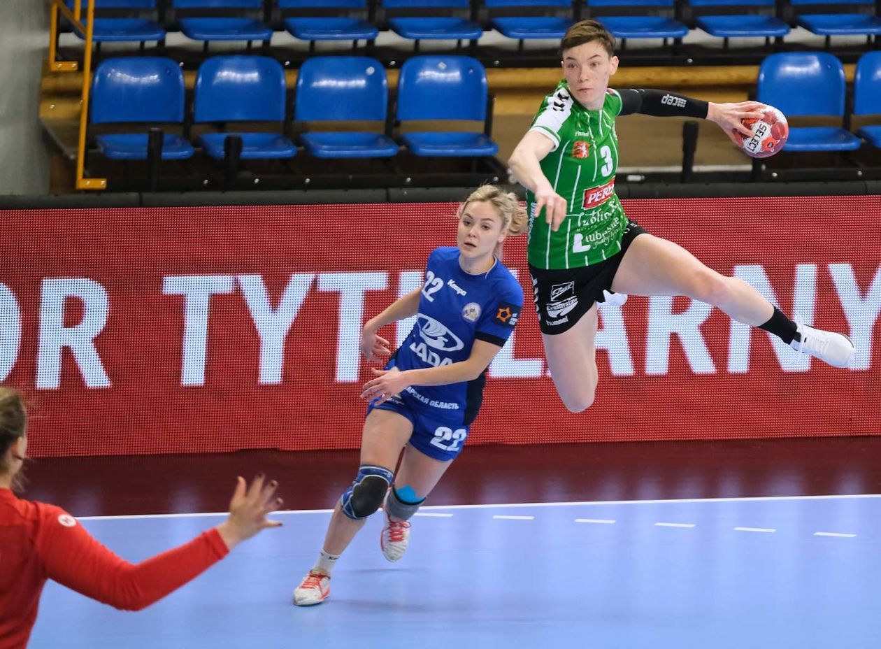   MKS Perła Lublin vs Handball Club Lada 28 : 23 (zdjęcie 1) - Autor: Maciej Kaczanowski