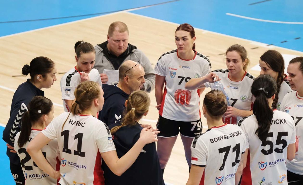  MKS Perła Lublin vs Młyny Stoisław Koszalin 24:18 (zdjęcie 1) - Autor: Maciej Kaczanowski