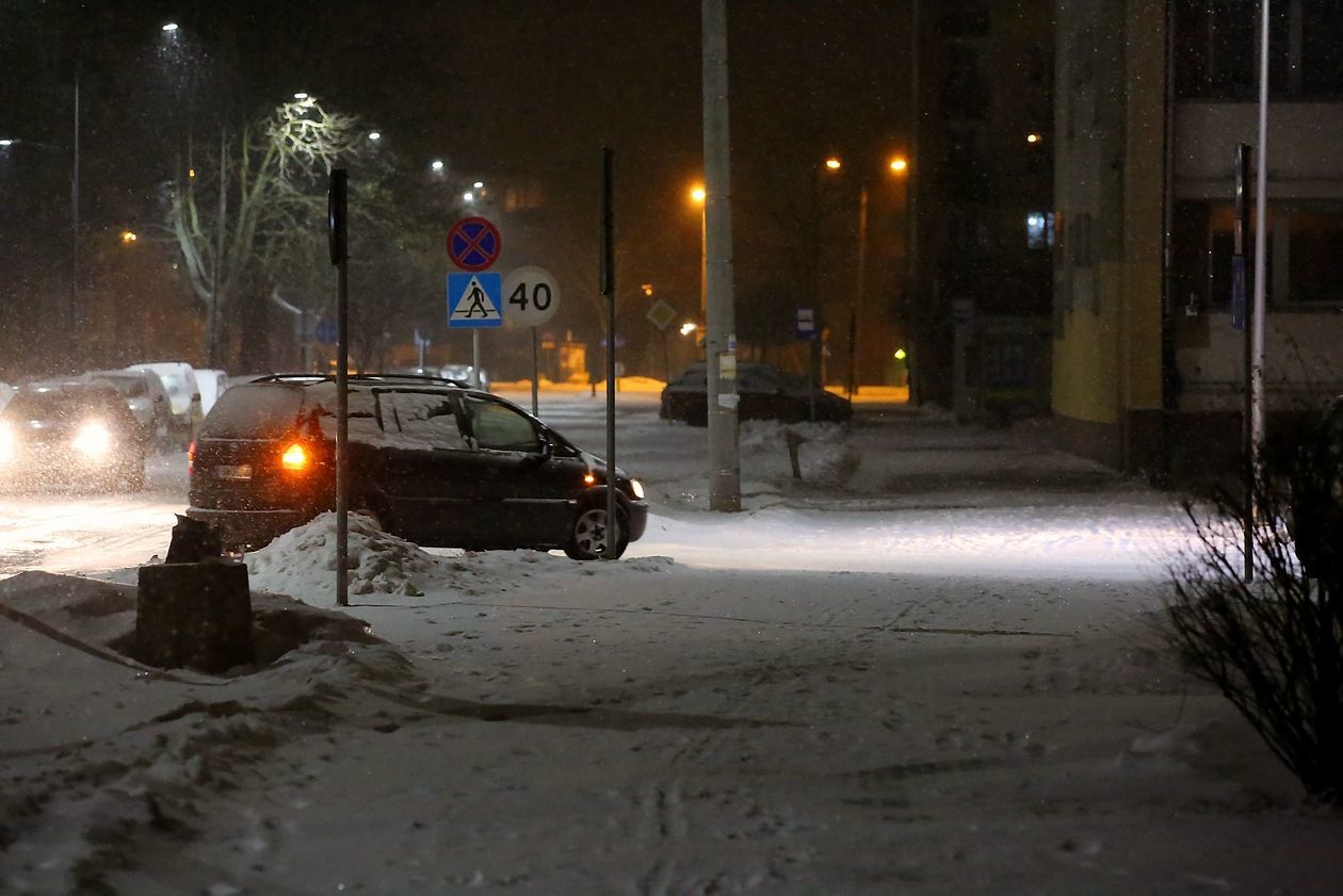  Uwaga! Nadchodzą intensywne opady śniegu (zdjęcie 1) - Autor: Piotr Michalski