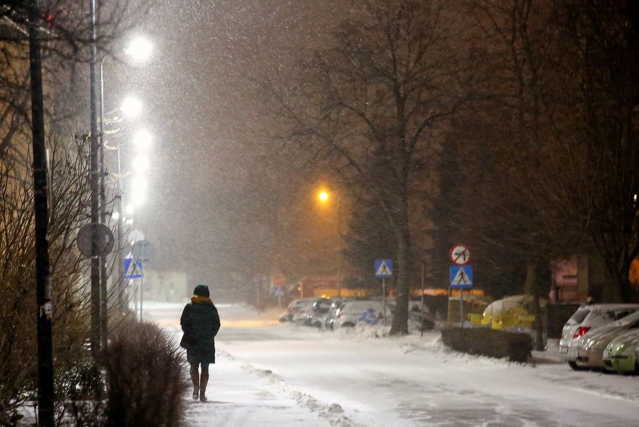  Uwaga! Nadchodzą intensywne opady śniegu (zdjęcie 1) - Autor: Piotr Michalski