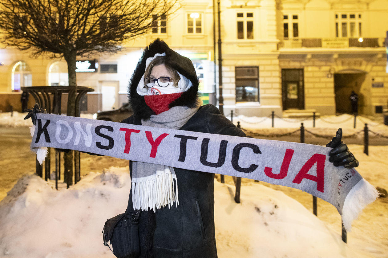  Lublin. Solidarnie w obronie niezależnych mediów (zdjęcie 1) - Autor: Jacek Szydłowski