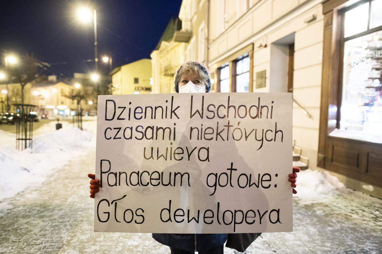  Lublin. Solidarnie w obronie niezależnych mediów (zdjęcie 1) - Autor: Jacek Szydłowski