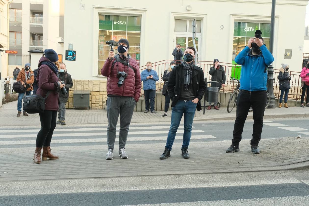  Pikieta przed siedzibą Dziennika Wschodniego (zdjęcie 1) - Autor: Maciej Kaczanowski