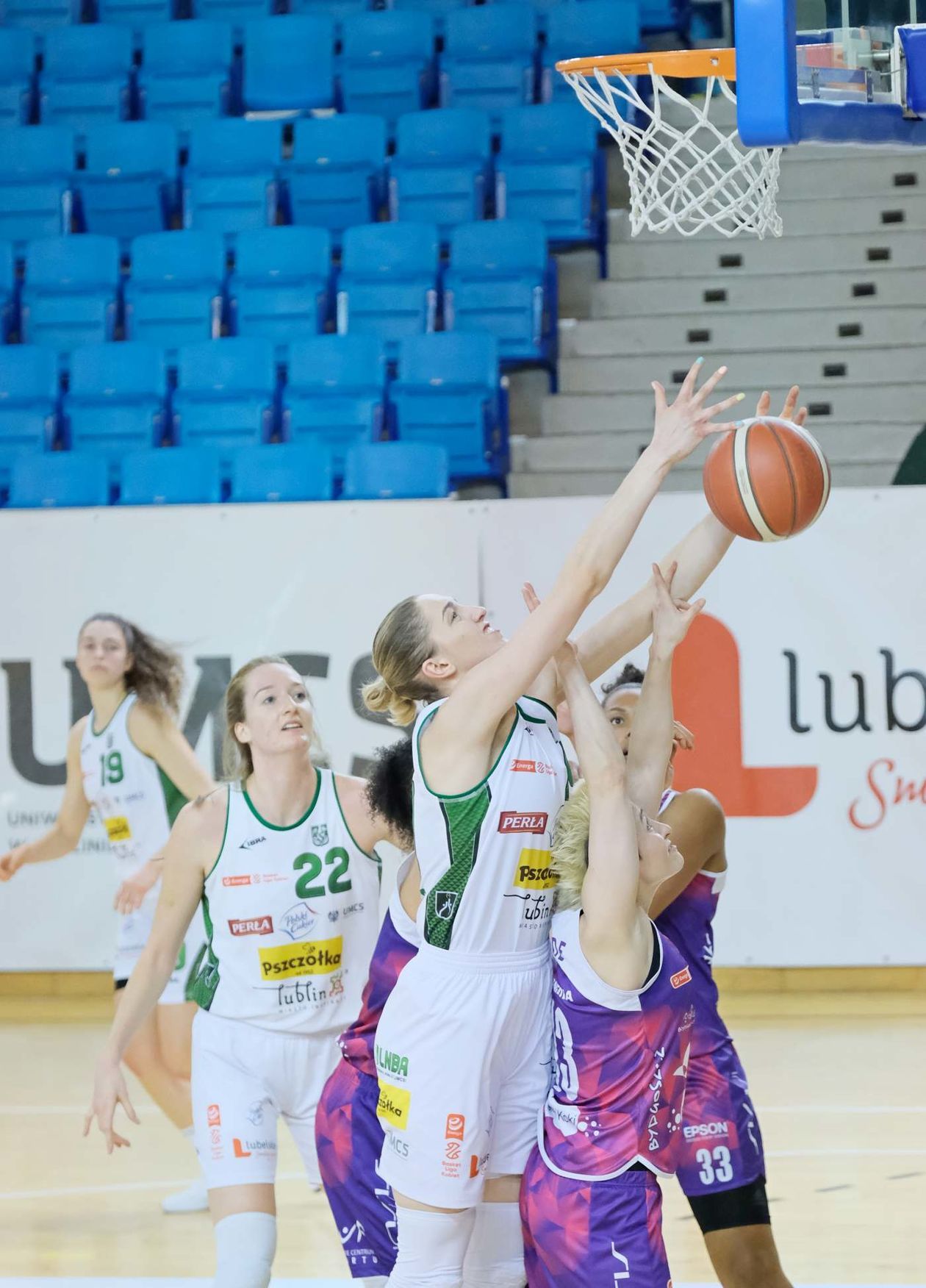  Pszczółka Polski Cukier AZS UMCS Lublin – KS Basket 25 Bydgoszcz 73:76 (zdjęcie 1) - Autor: Maciej Kaczanowski