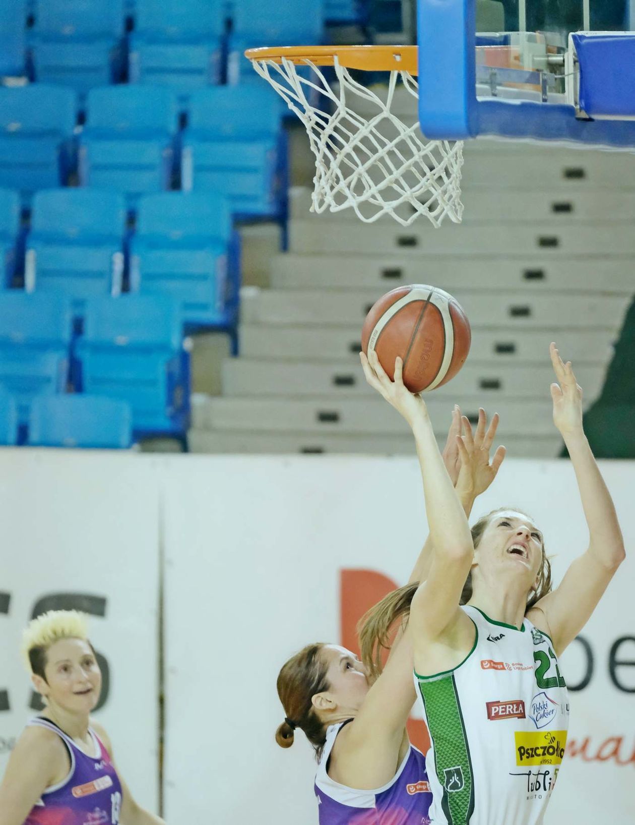  Pszczółka Polski Cukier AZS UMCS Lublin – KS Basket 25 Bydgoszcz 73:76 (zdjęcie 1) - Autor: Maciej Kaczanowski