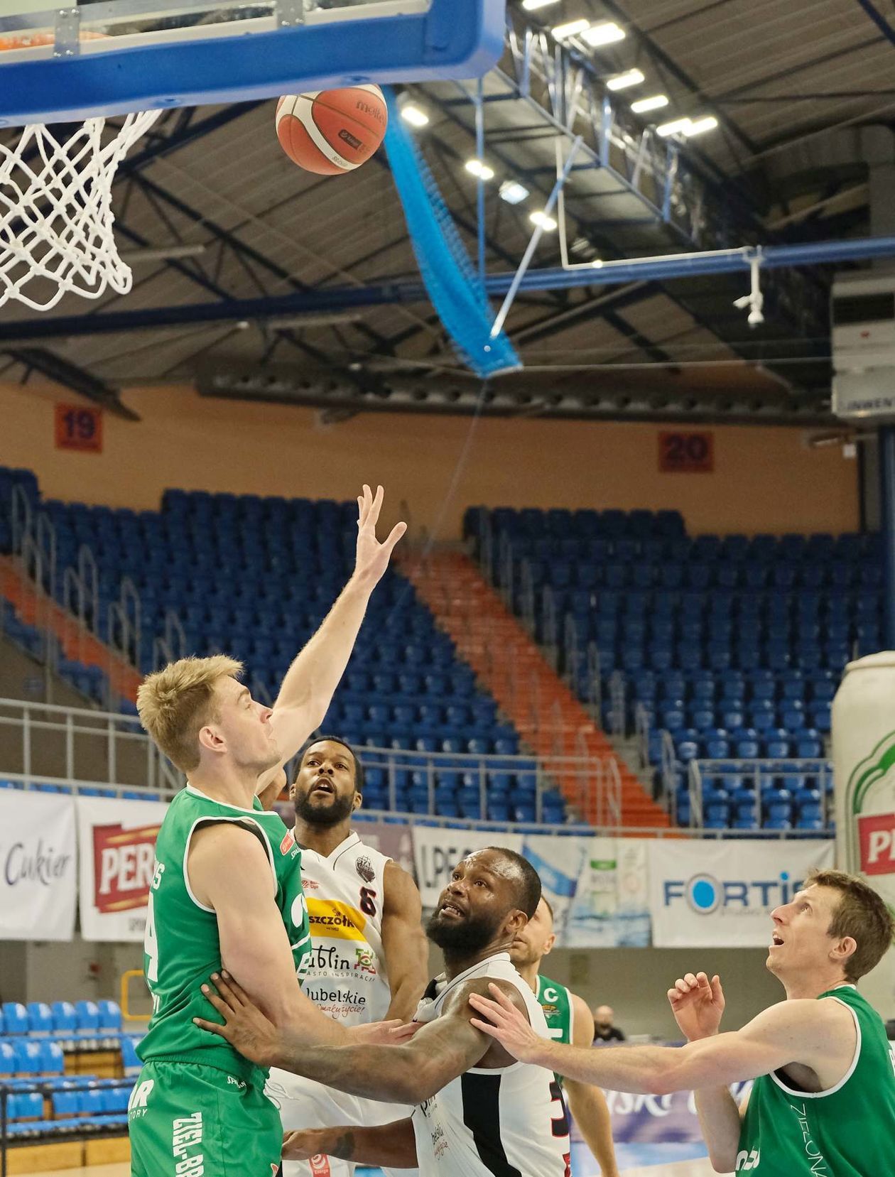  Pszczółka Start Lublin vs ENEA Zastal Zielona Góra (zdjęcie 1) - Autor: Maciej Kaczanowski