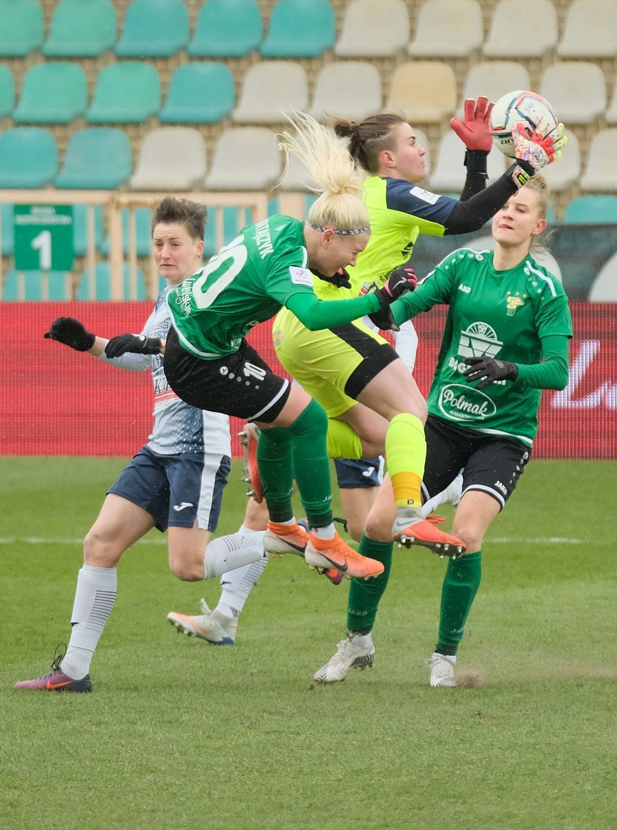  Ekstraliga kobiet: Górnik Łęczna vs Czarni Sosnowiec (zdjęcie 1) - Autor: Maciej Kaczanowski