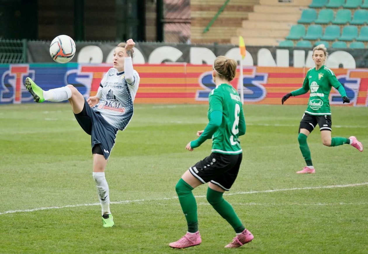  Ekstraliga kobiet: Górnik Łęczna vs Czarni Sosnowiec (zdjęcie 1) - Autor: Maciej Kaczanowski