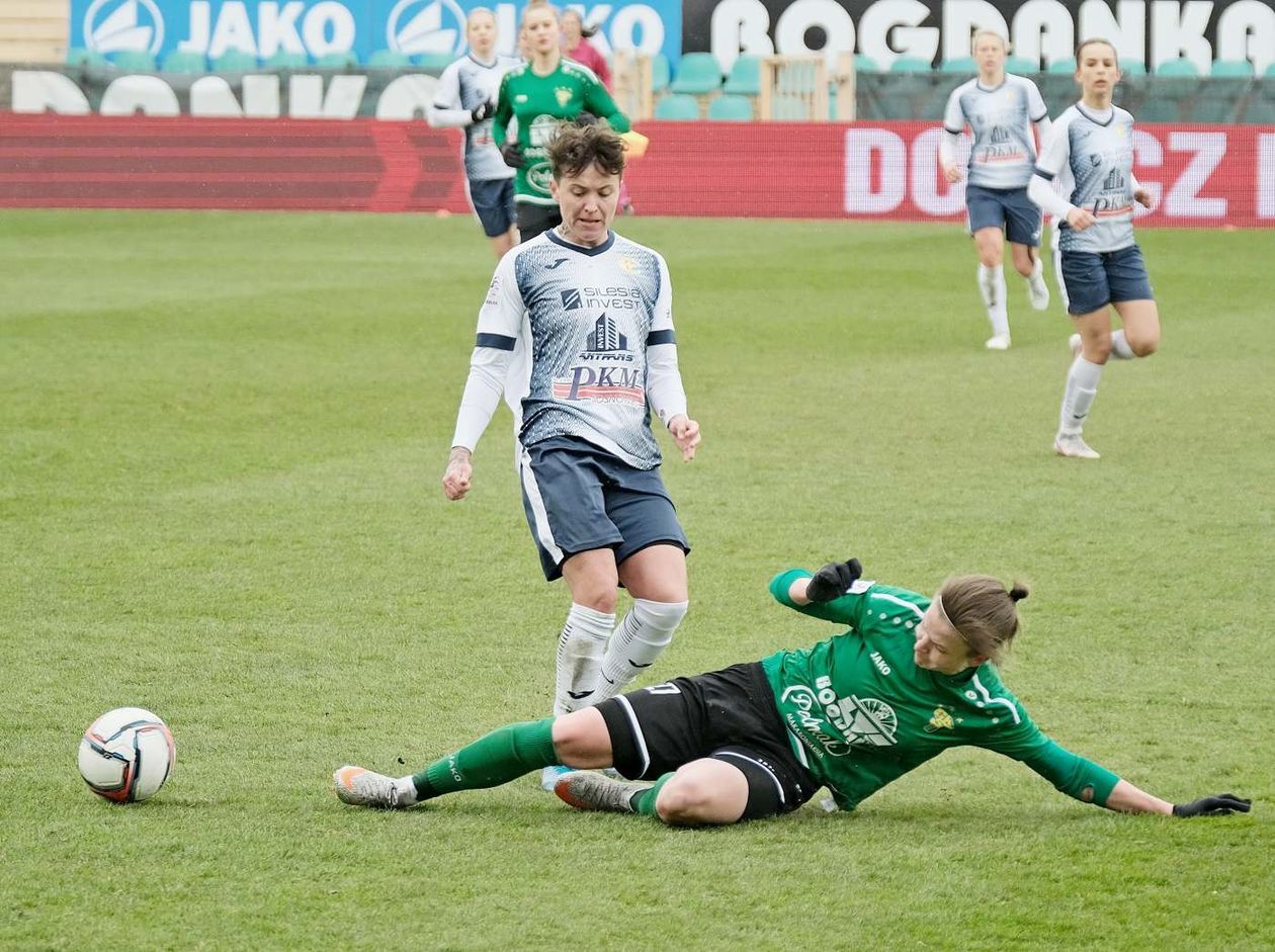  Ekstraliga kobiet: Górnik Łęczna vs Czarni Sosnowiec (zdjęcie 1) - Autor: Maciej Kaczanowski