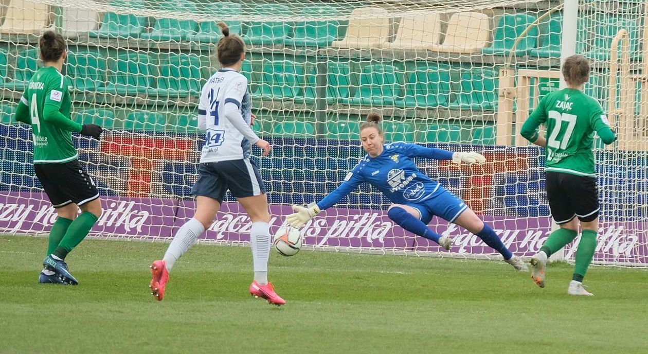  Ekstraliga kobiet: Górnik Łęczna vs Czarni Sosnowiec (zdjęcie 1) - Autor: Maciej Kaczanowski