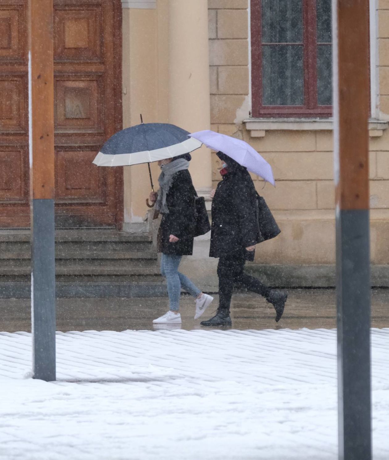  Wiosenne opady śniegu w Lublinie (zdjęcie 1) - Autor: Maciej Kaczanowski