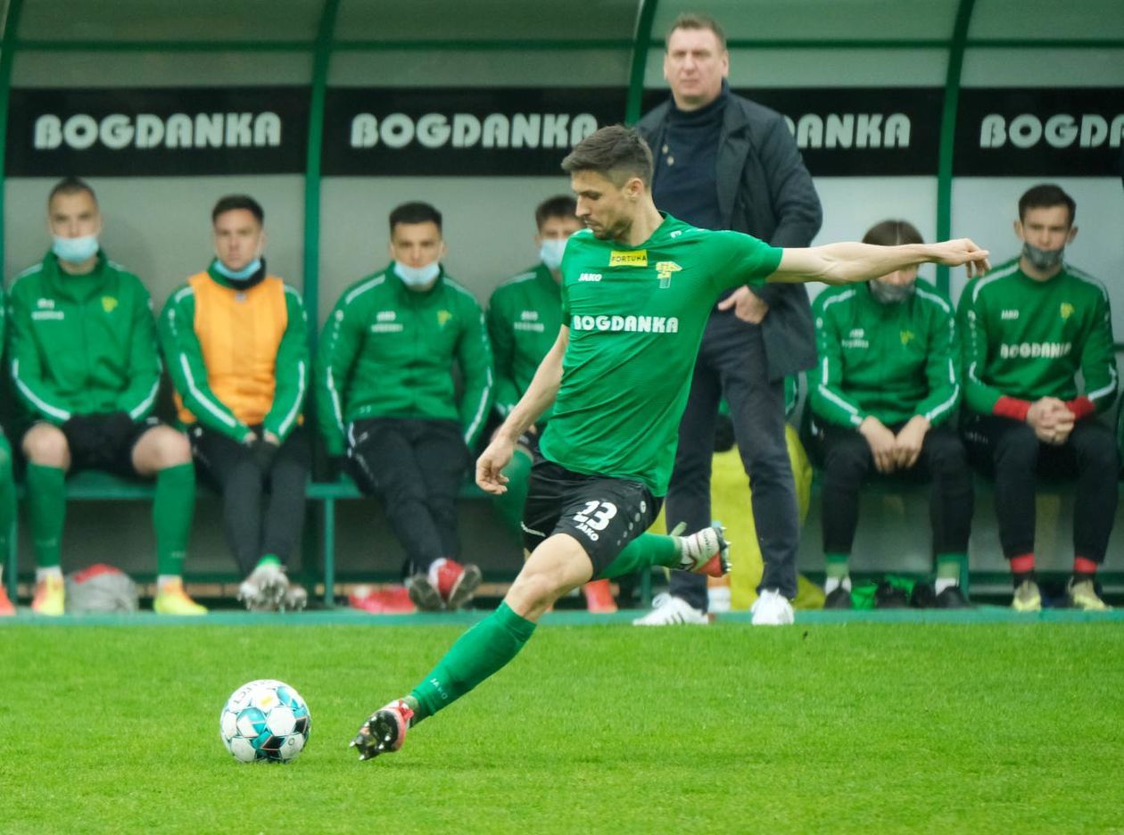  Górnik Łęczna – Puszcza Niepołomice 0:0 (zdjęcie 1) - Autor: Maciej Kaczanowski