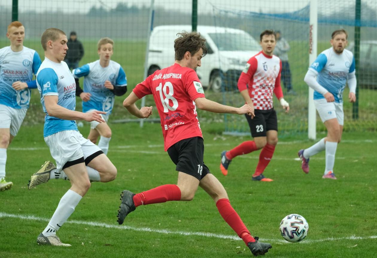  Sokół Konopnica vs LKS Stróża (zdjęcie 1) - Autor: Maciej Kaczanowski