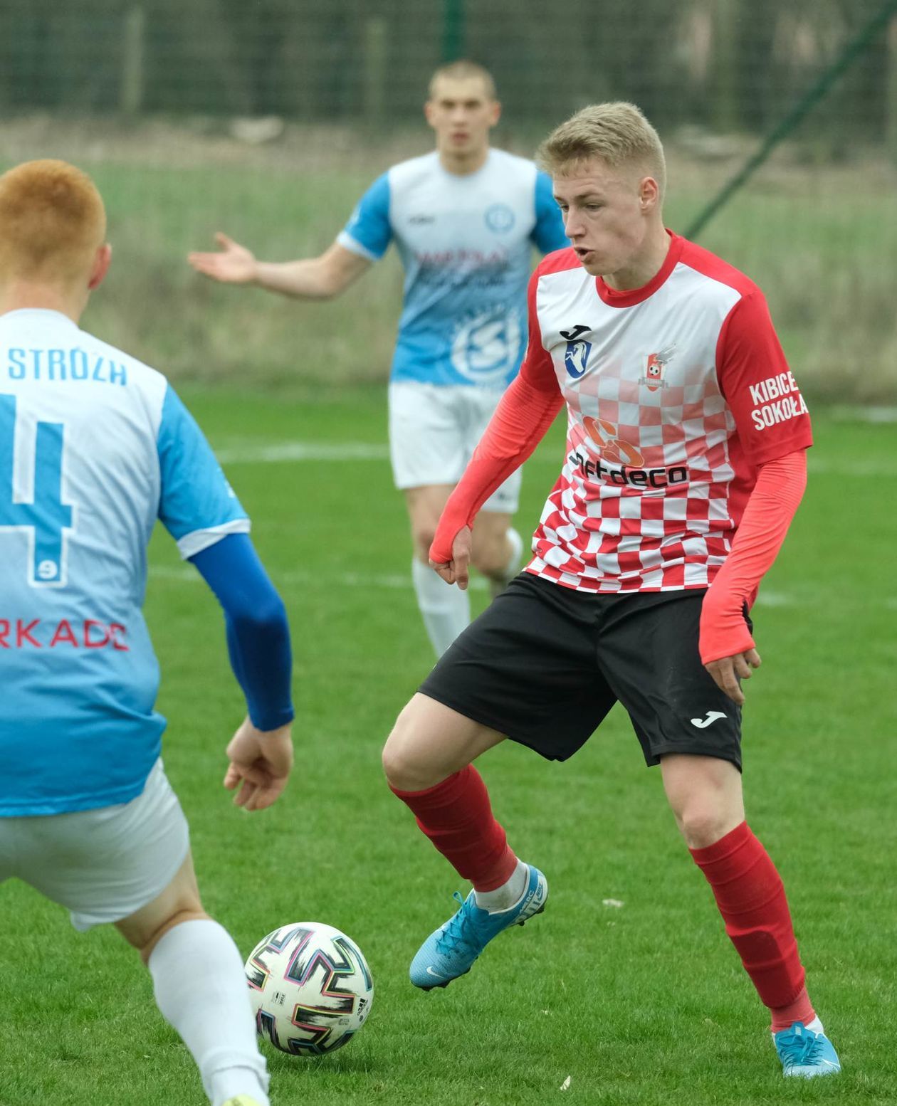  Sokół Konopnica vs LKS Stróża (zdjęcie 1) - Autor: Maciej Kaczanowski