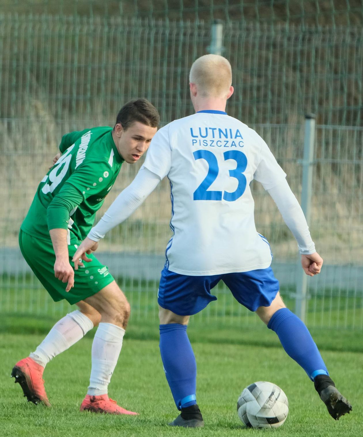  Świdniczanka vs Lutnia Piszczac (zdjęcie 1) - Autor: Maciej Kaczanowski