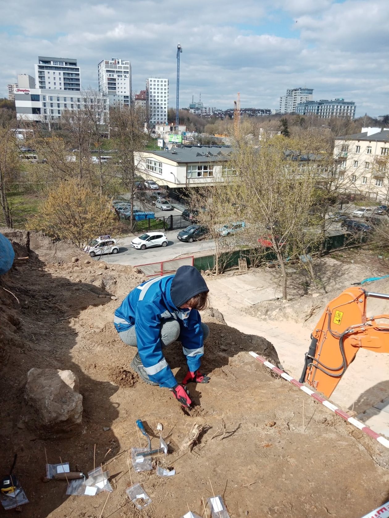  Odkrycie na placu budowy w centrum Lublina (zdjęcie 1) - Autor: WUOZ, ARCHEE