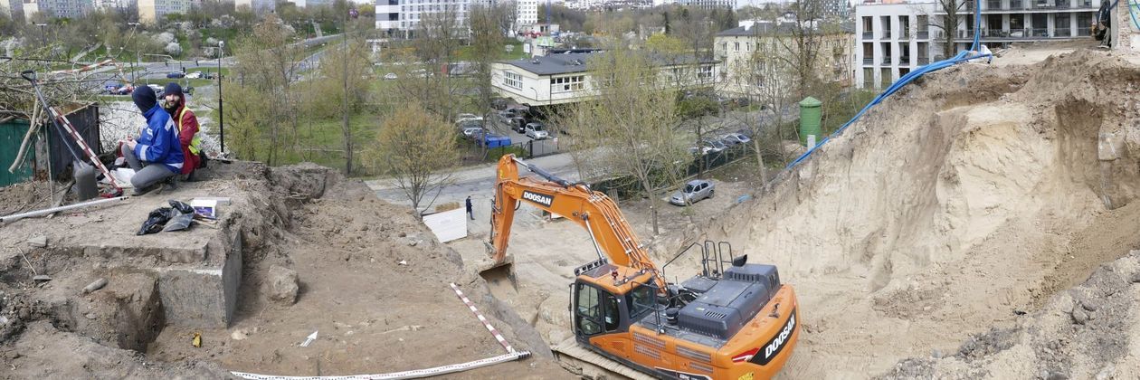  Odkrycie na placu budowy w centrum Lublina (zdjęcie 1) - Autor: WUOZ, ARCHEE