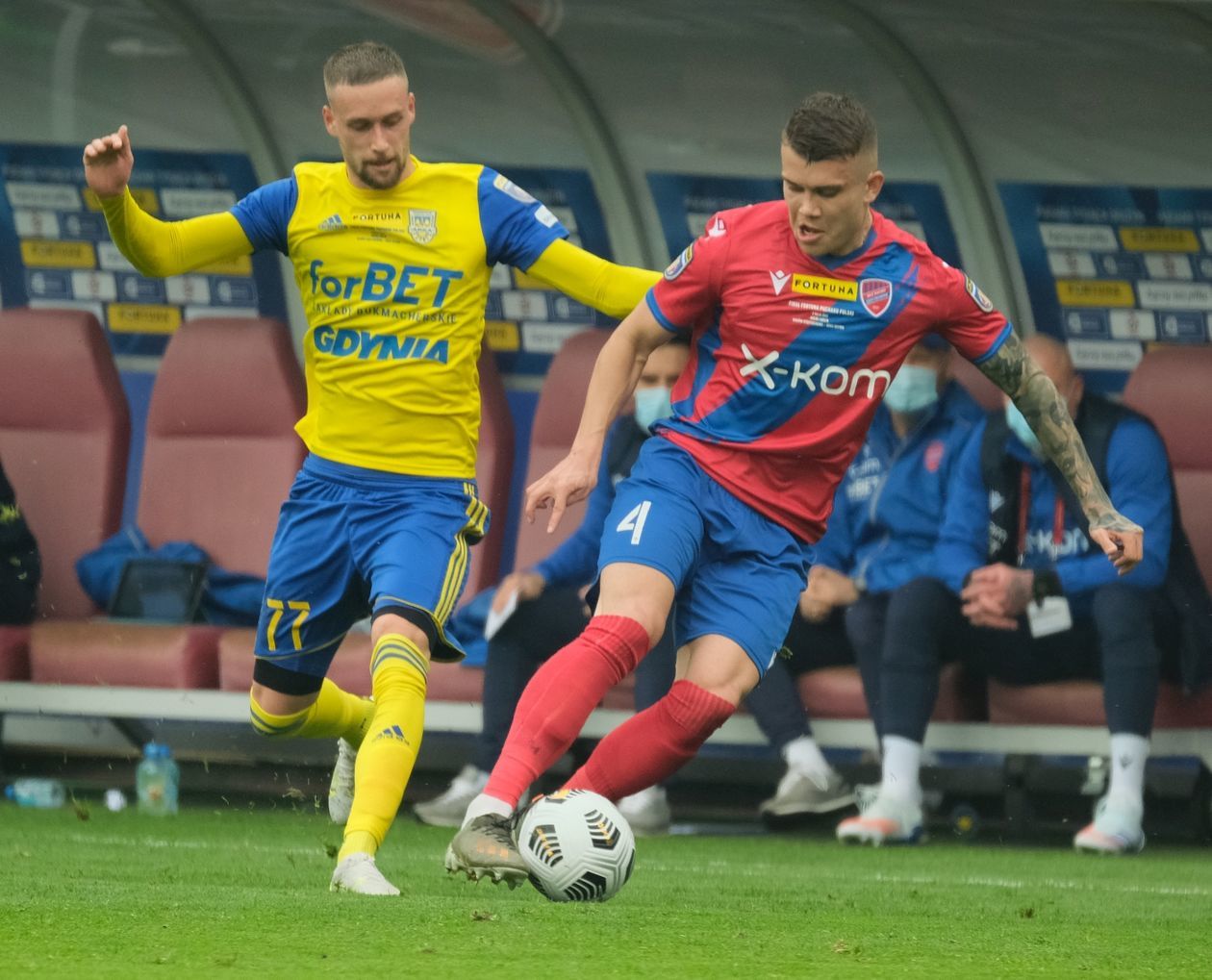  Raków Częstochowa pokonał na lubelskiej Arenie Arkę Gdynia 2 :1 i wygrał Puchar Polski (zdjęcie 1) - Autor: Maciej Kaczanowski