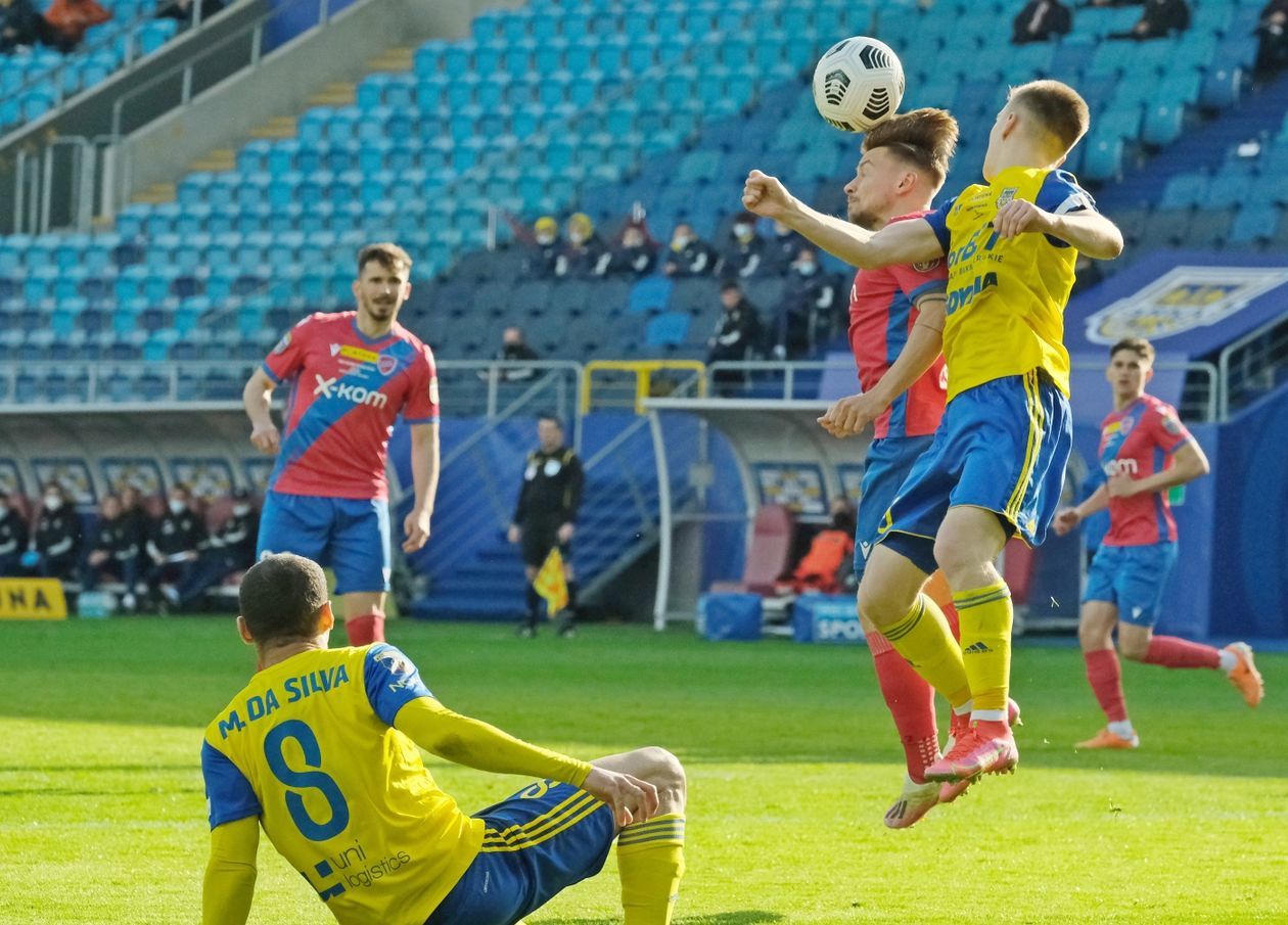  Raków Częstochowa pokonał na lubelskiej Arenie Arkę Gdynia 2 :1 i wygrał Puchar Polski (zdjęcie 1) - Autor: Maciej Kaczanowski